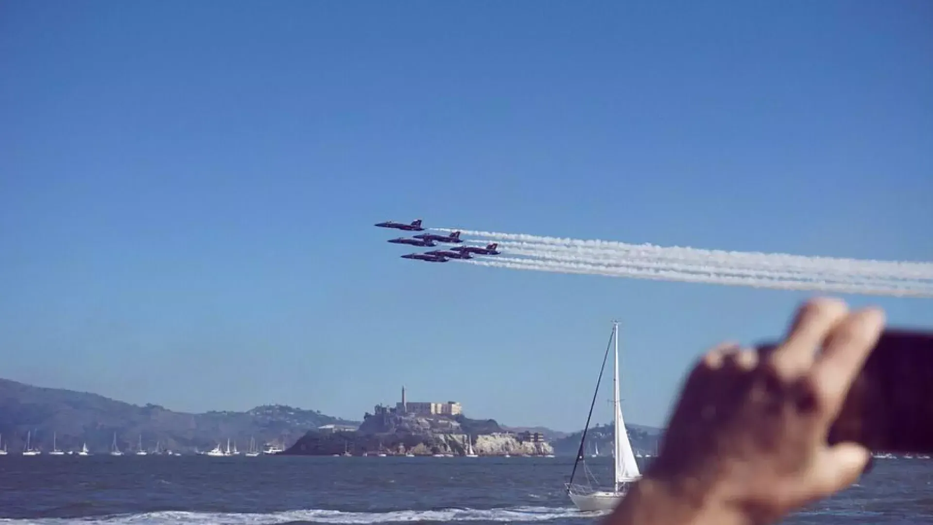 Guarda Fleet Week dal PIER 39